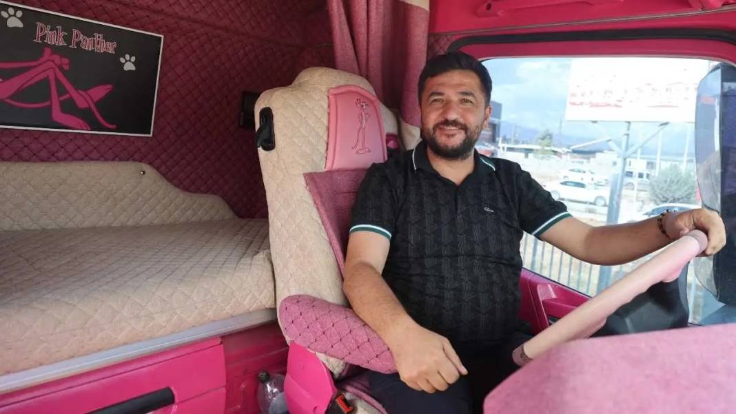 Hatay’da Kızı İsteyince Vinçleri Renk Cümbüşüne Çevirdi! 4